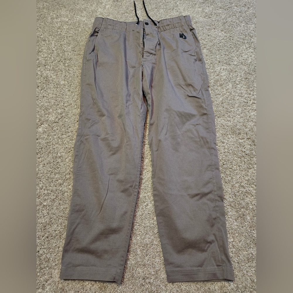 Nike LAB Essentials cropped pants